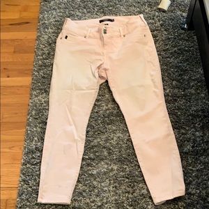 Pale pink torrid skinny jeans excellent condition